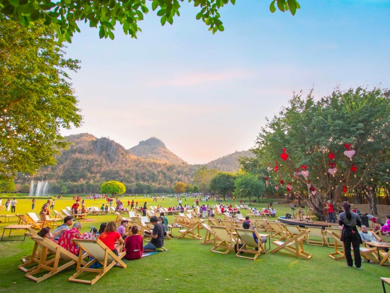 คาเฟ่กาญจนบุรี The Village Farm To Cafe